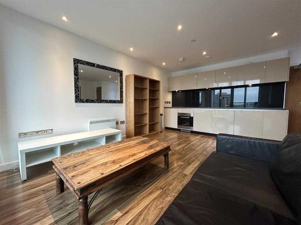 Livingroom.jpeg