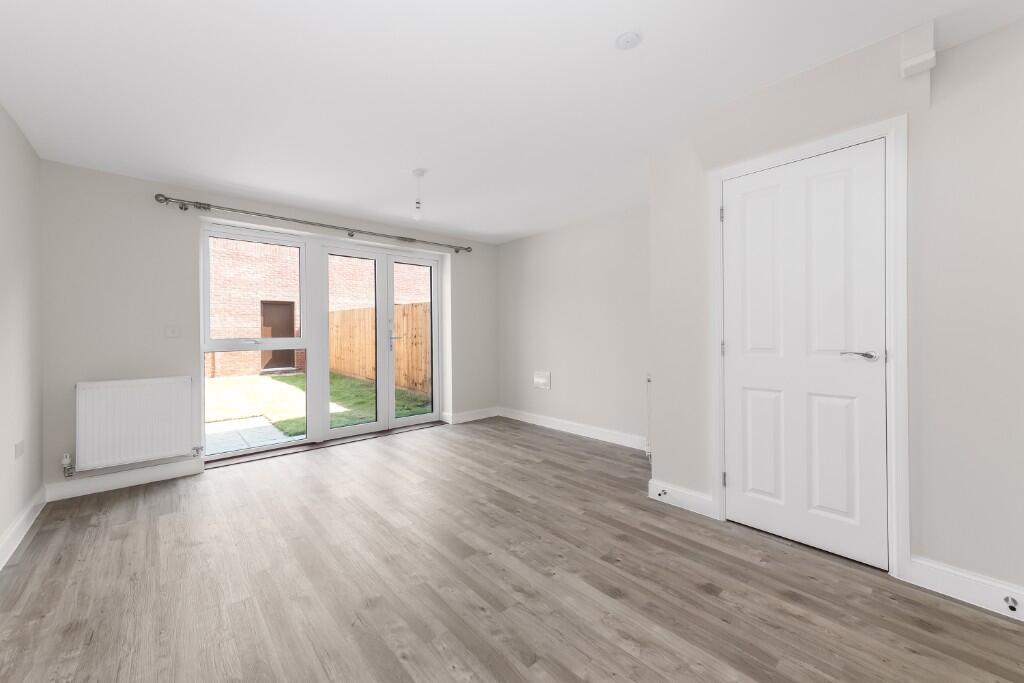 Living/Dining Area