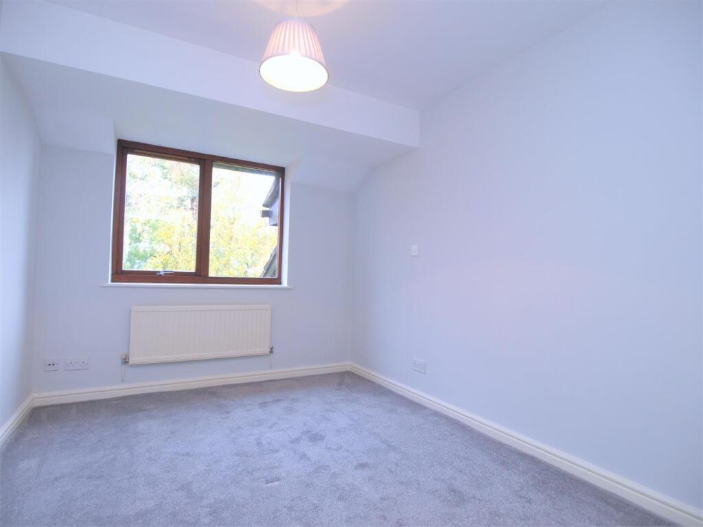 Bedroom2.jpg