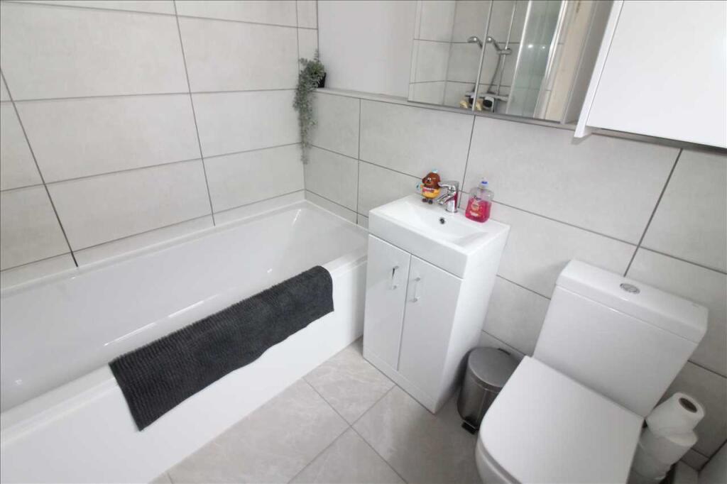 DOWNSTAIRS BATHROOM