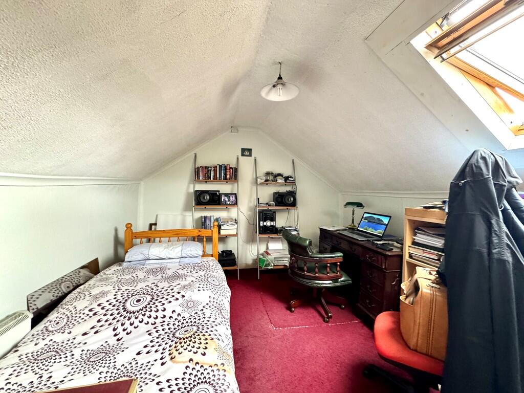 8a Hamlet Road lo...