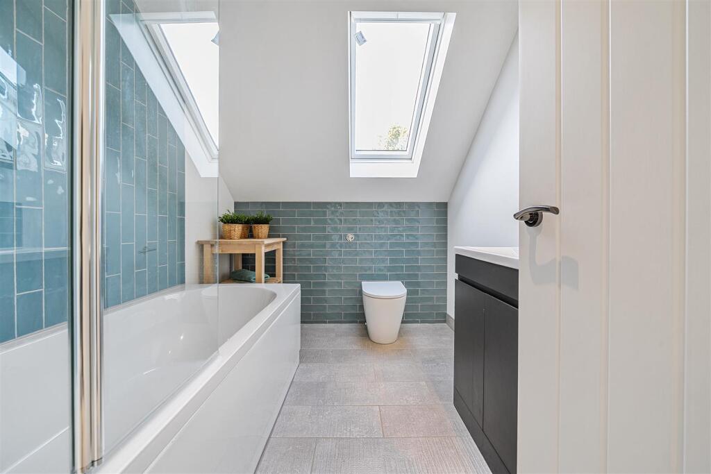 3a Plank Houses, Towcester