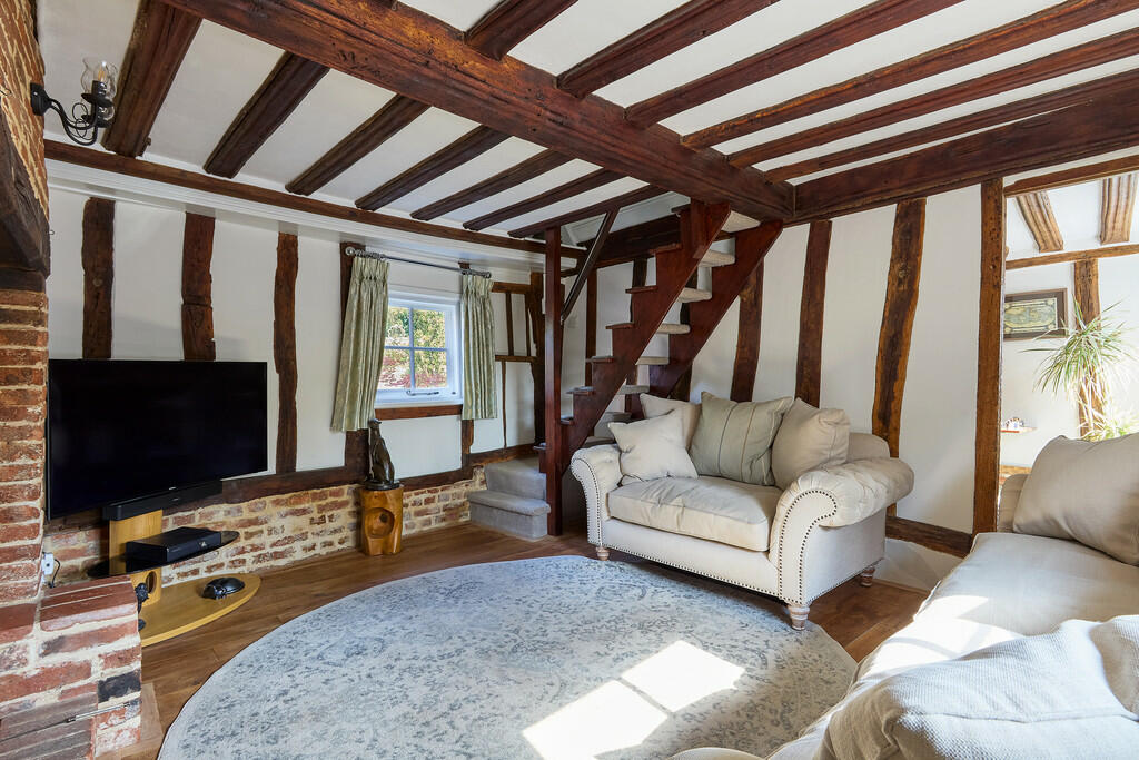 Lion_Cottage_0509...