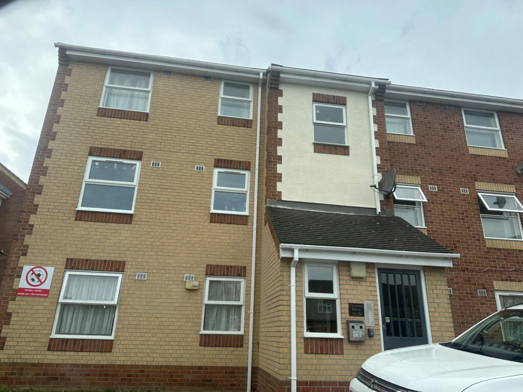 2 bed first floor flat