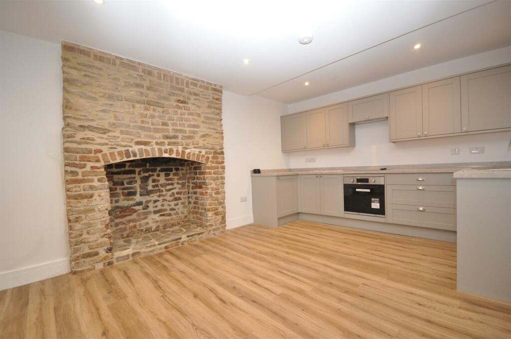 Kitchen / Living Room - Ground Floor Flat