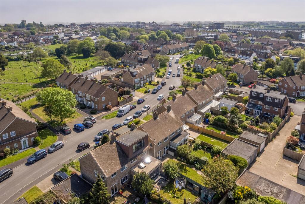 31 Greenacres_24.jpg