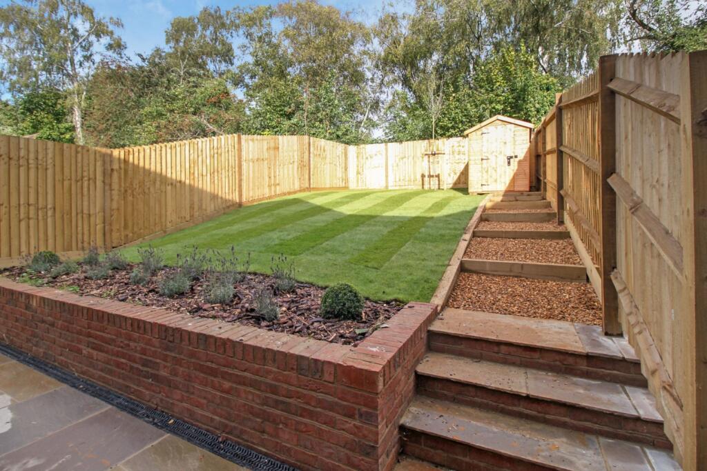 9874CCC0-1610-4365-B5AA-FE9AE7F8A0C7