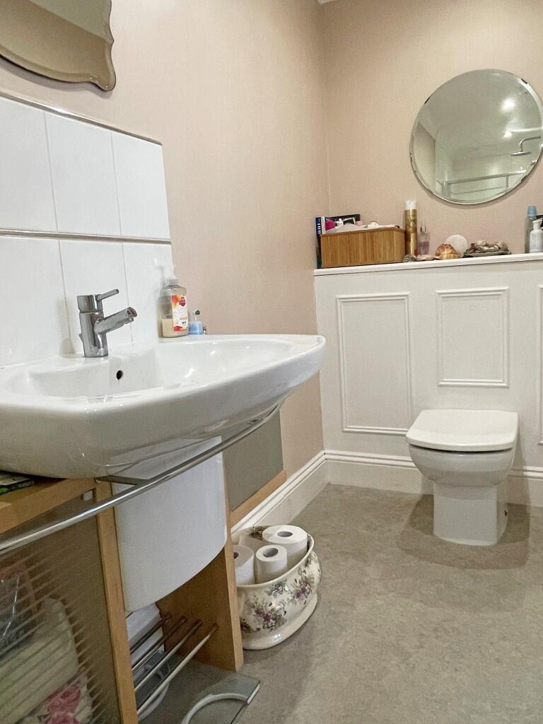 En-Suite Shower/WC