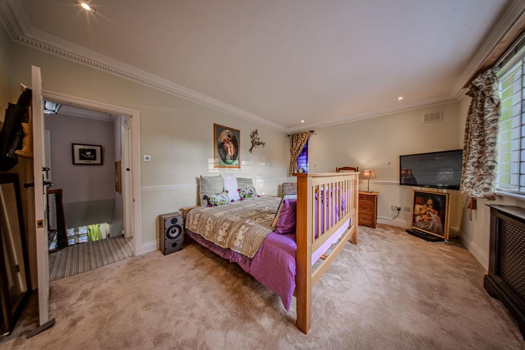 Master Super King Bedroom