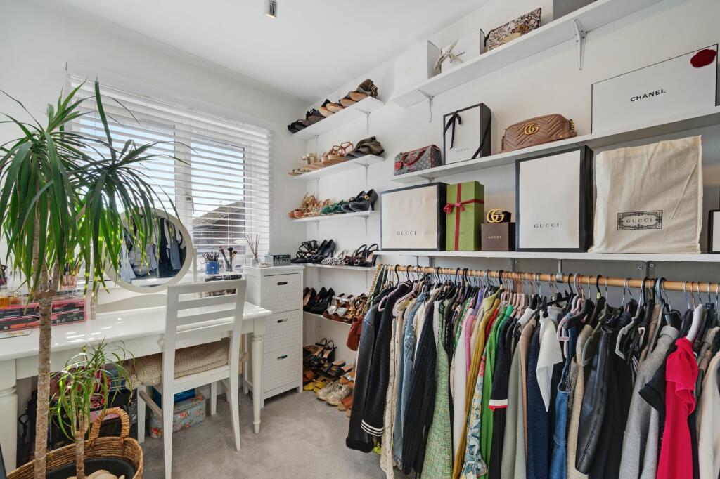 Bedroom 2 / Dressing Room
