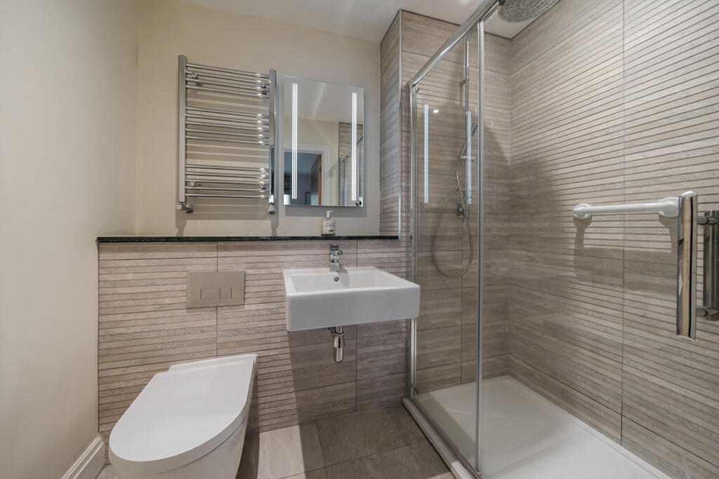 Ensuite Shower Room