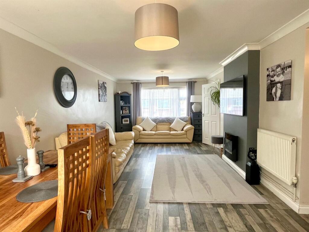 PHOTO-2025-05-08-13-15-57 4.jpeg