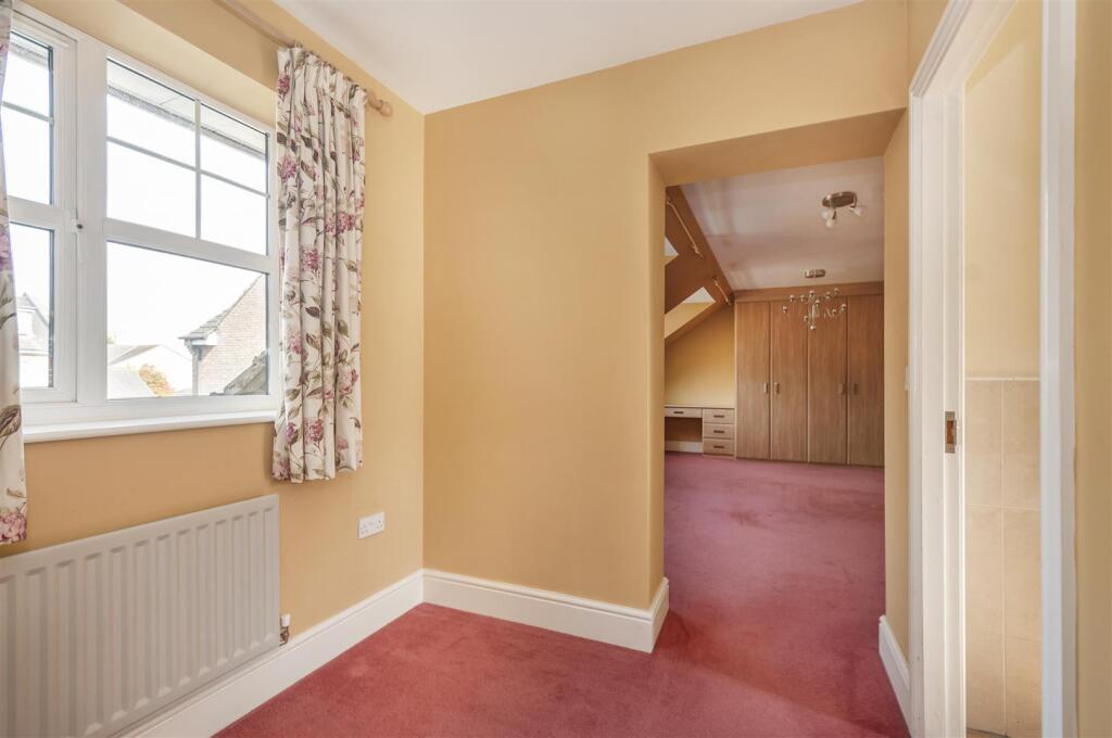 8 Chapel Close24.jpg