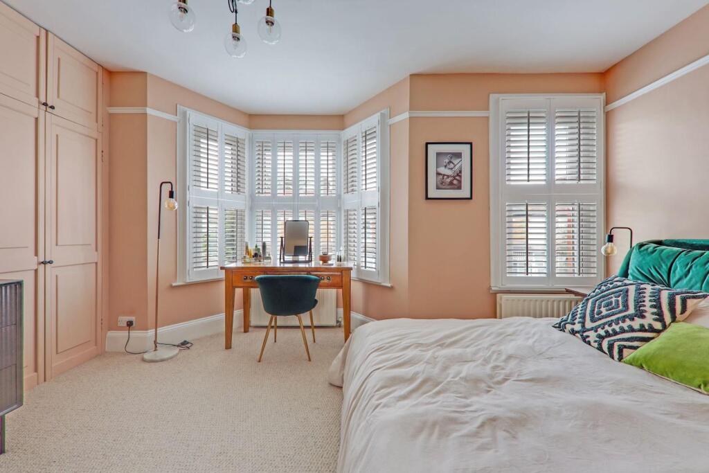 10-a161JHPropWorld - 18 Hillmore Grove - 28-medium