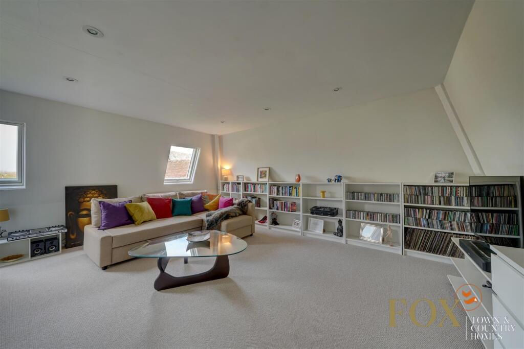 3 The Oast Houses (19).jpg