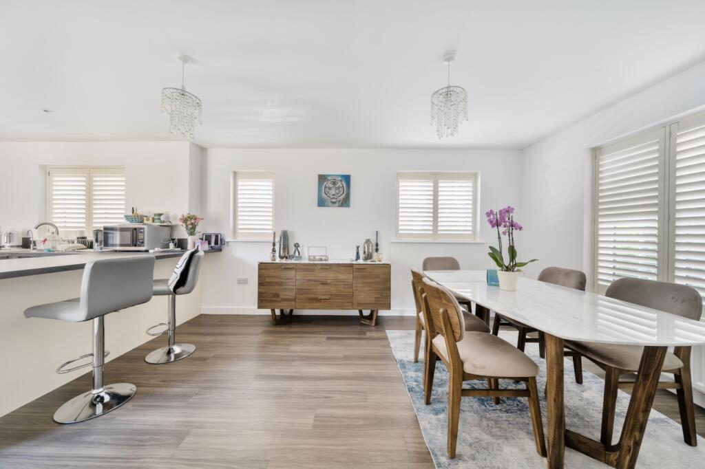 Kitchen/Dining
