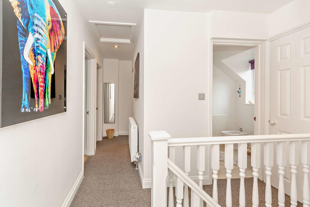 8650540-interior0...