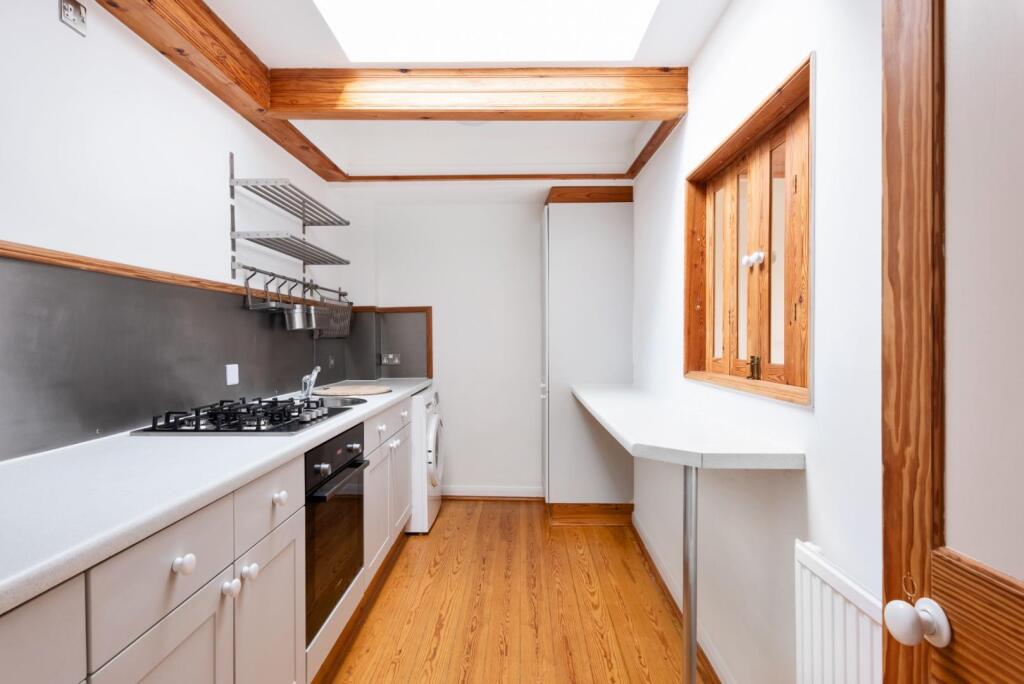 Flat 6, 32 Grosvenor Place, Bath BA1 6BA-7.jpg