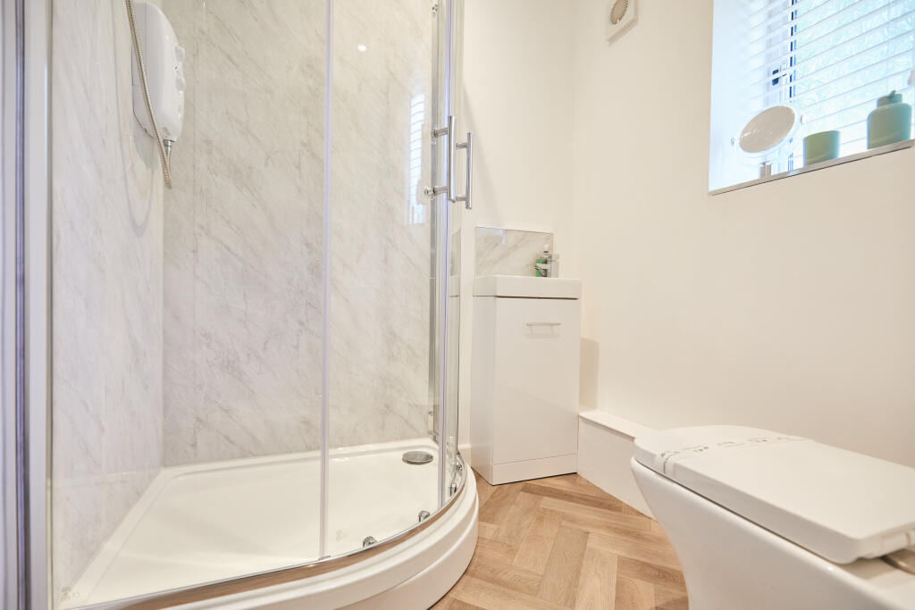 Shower Room 2