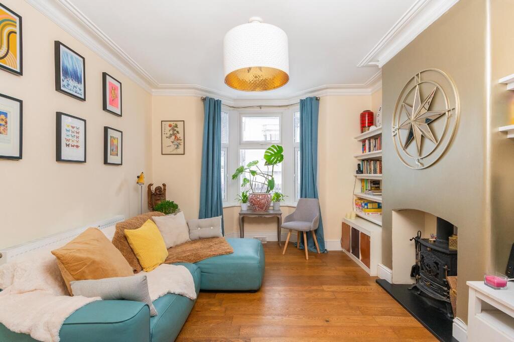 1W1R3RD - Living Room E.jpg