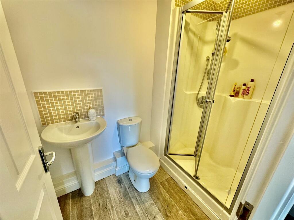 En suite  Shower Room