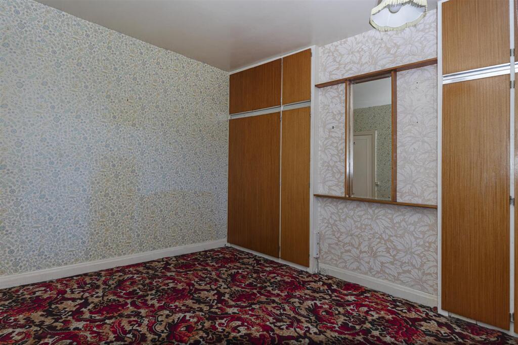 Bramleys Estate Agents - The Crescent - New Mill (