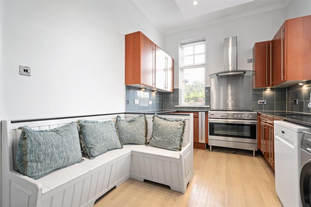 19, Catherines Close_LO_7.jpg