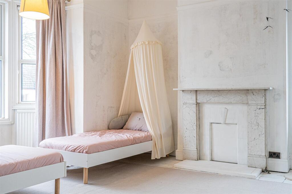 home-047.jpg