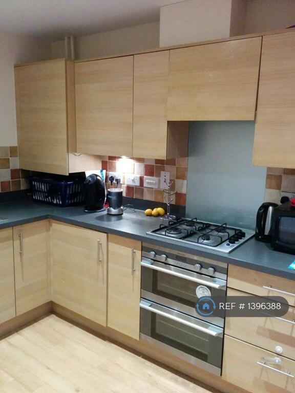 Main House Kitchen View 2