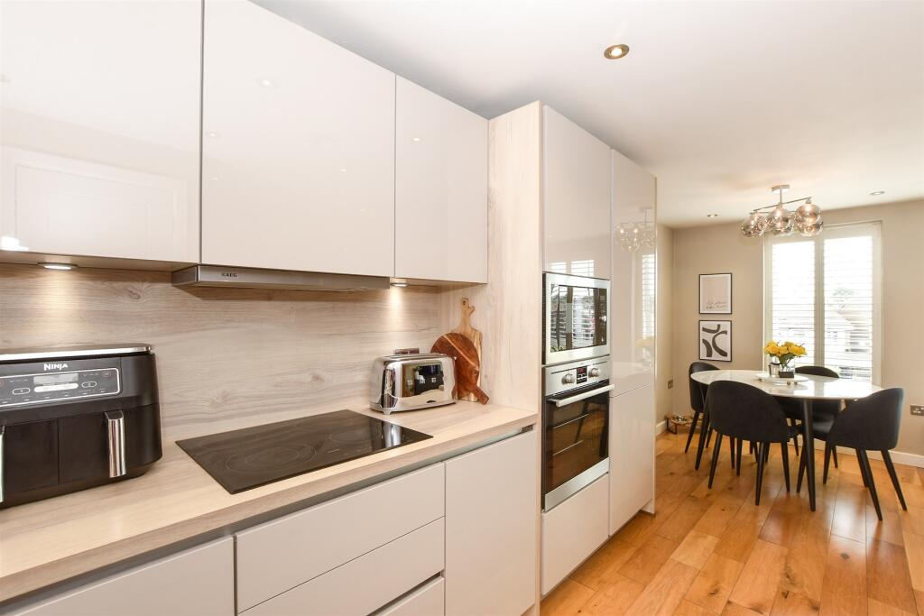 Kitchen Lounge/Diner