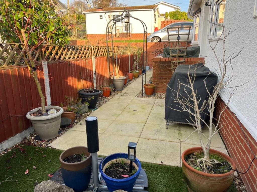 side garden