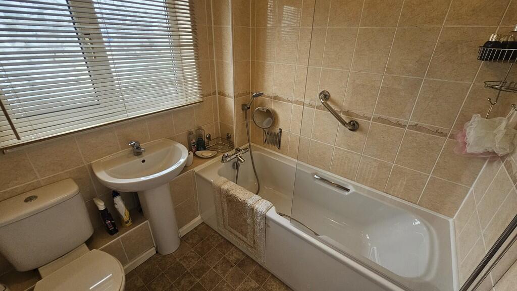 IMG-20250718-WA00...