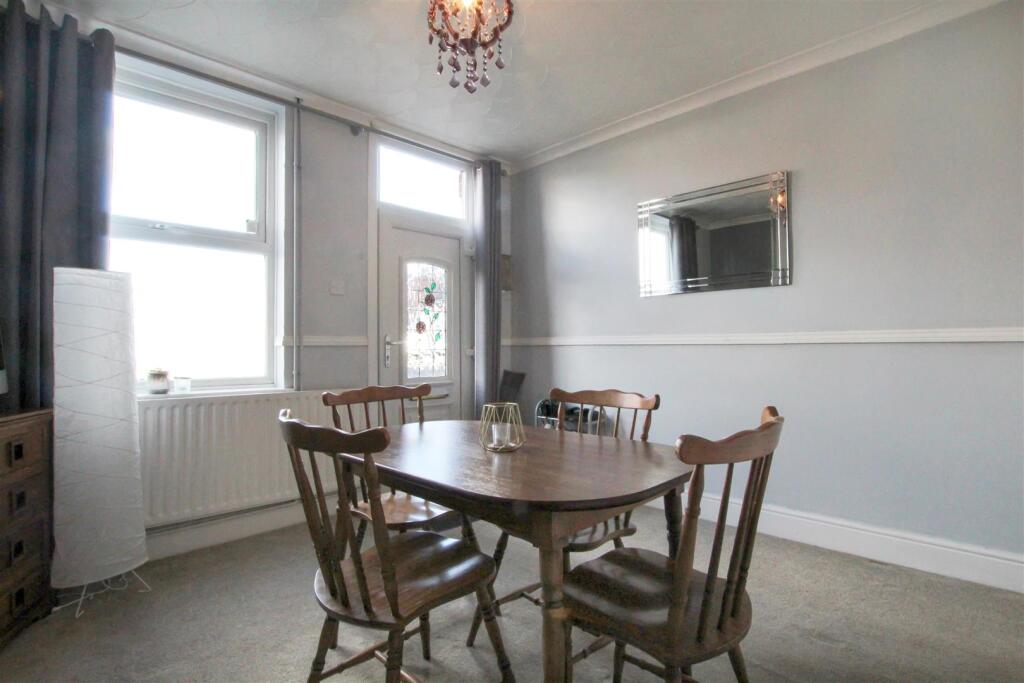 dining-room-1-1.jpg