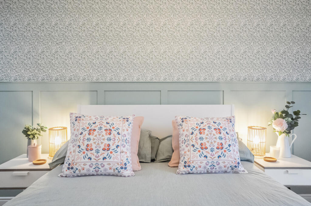 1313342-5-685ad43...