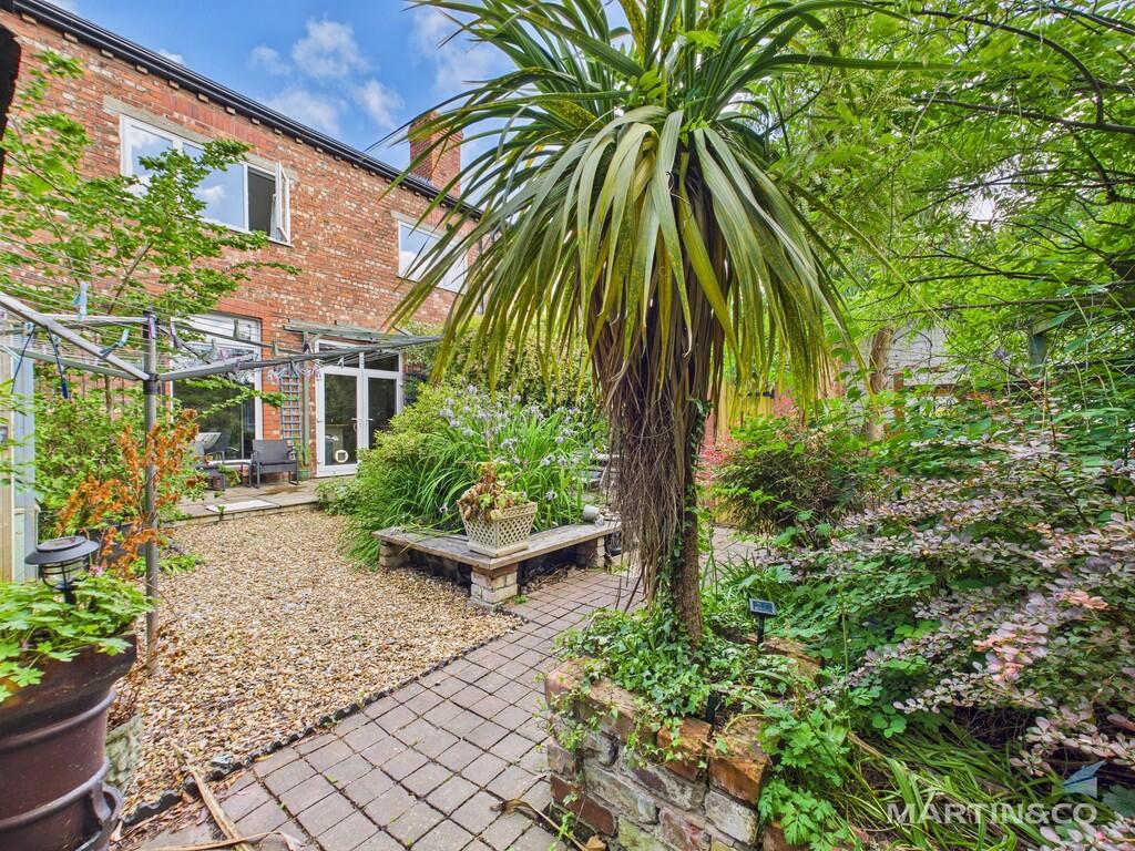 CAM03111G0-PR0330...