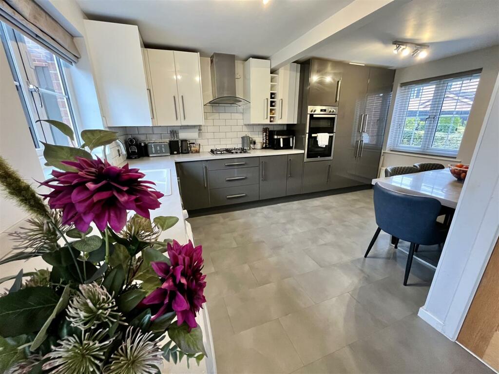 Open Plan Dining Kitchen