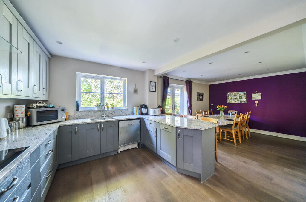 1356999-19-68d29e...