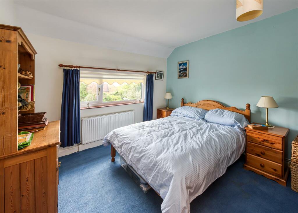 Leafields Farm-bed3.jpg