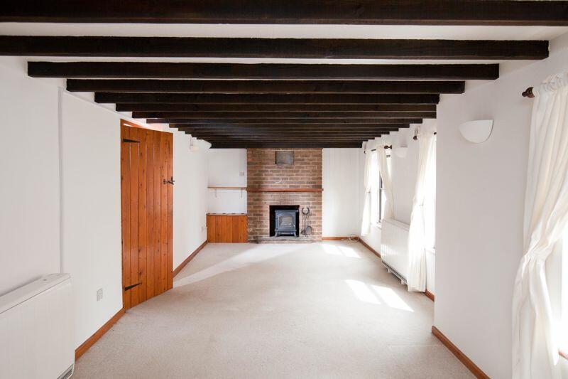 Sitting / Dining Room 