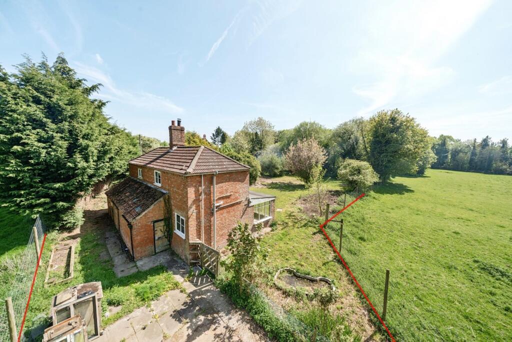 REAR OF THE PROPERTY.jpg