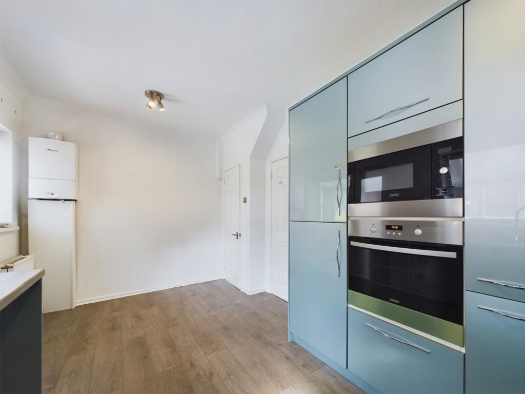 CAM01440G0-PR0066-STILL004