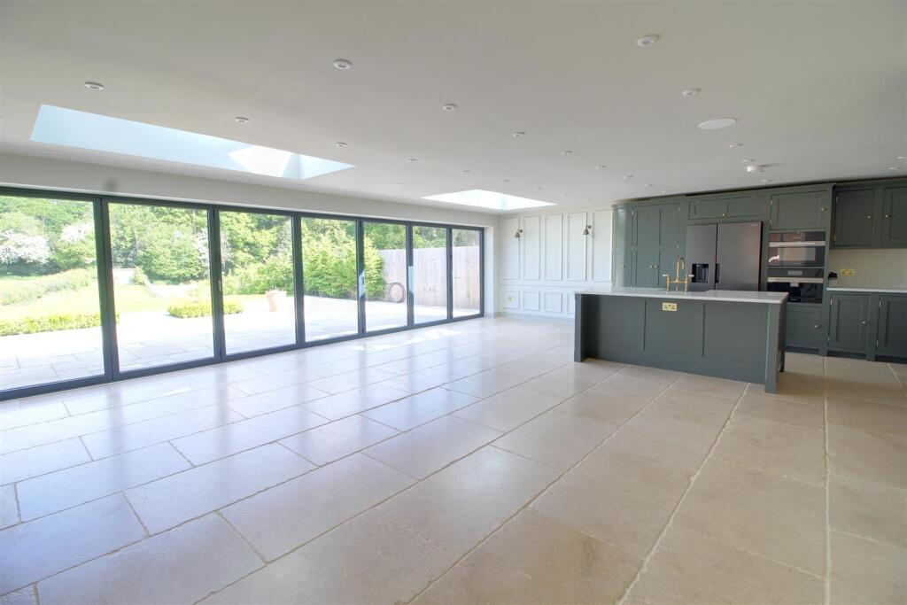 img_4001 - copy-img_4003 - copy.jpg