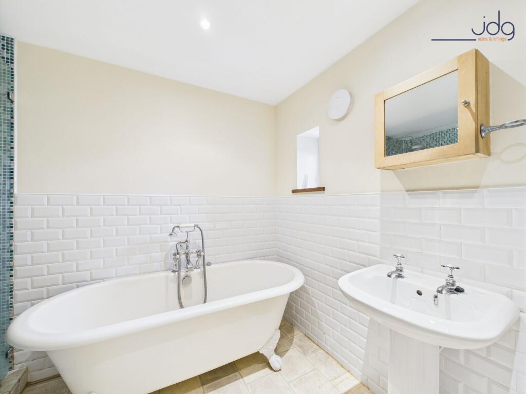 Main Bathroom