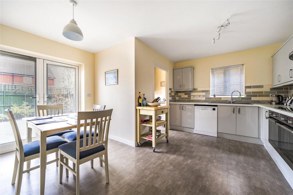 Kitchen/Breakfast Rm