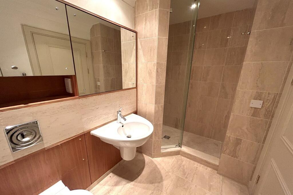 15581_373163_IMG_...