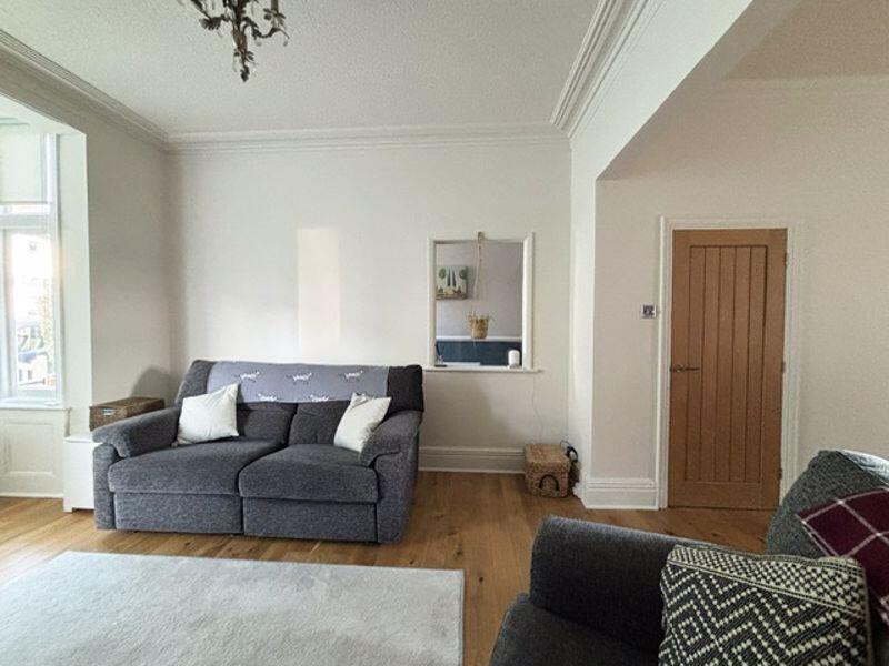 Front room photo 2