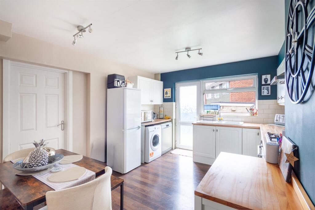 11 Oldmixon road 1.jpg