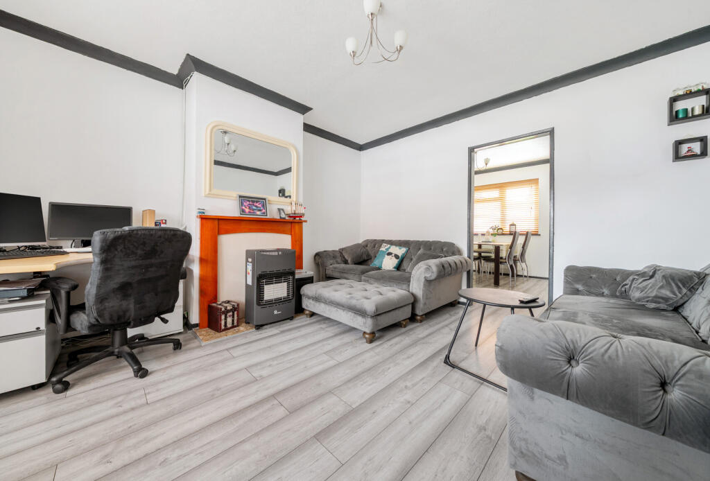 1372274-10-690236...