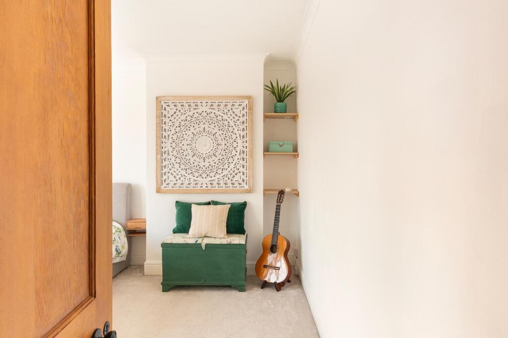 0A5RAN - Bedroom D.jpg