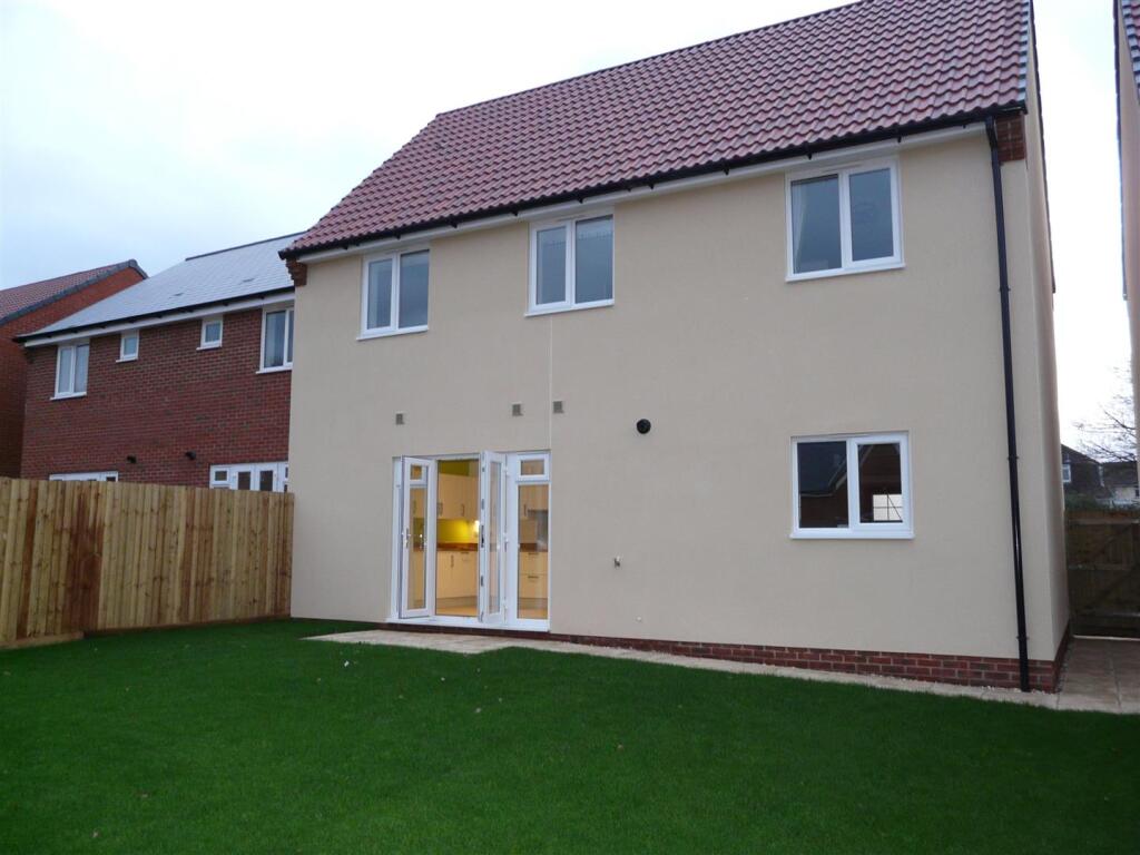 36 Thomas Place V2011.JPG